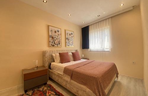 Bogazici Apartamento | Stylish 2BR Apt Lagoon Views Beach