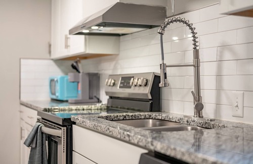 Near Eastside Casa | Stylish 2BR Cottage | Free Parking | Near Mass Ave