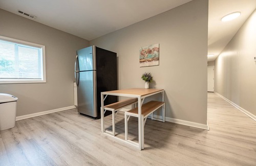 Near Eastside Casa | Stylish 2BR Cottage | Free Parking | Near Mass Ave