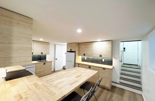 Ironbound District Casa | Stylish 2BR - EWR, Stadium & NYC