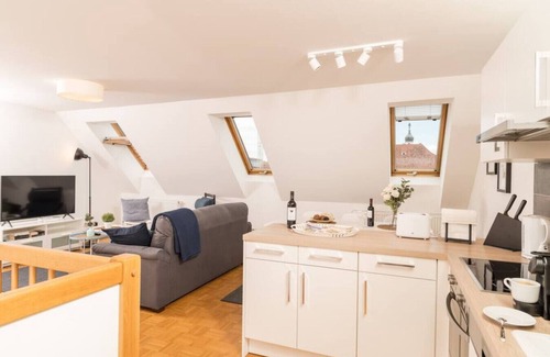 Lend Apartamento | Stylish 2BR for Families in Graz