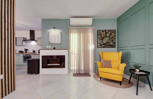Luqa Apartamento | Stylish 2BR home with Spacious Terrace in Luqa
