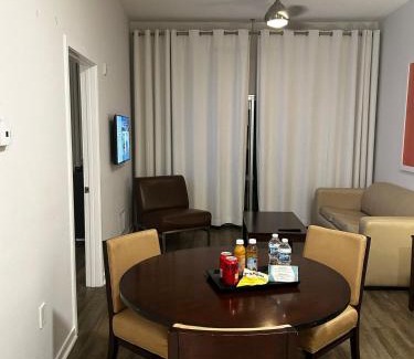 Celebration Apartamento | Stylish 2BR Near Disney Parks
