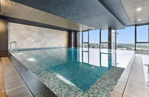 Southbank Apartamento | Stylish 2br Southbank Apt Pool, Gym & City Vibes