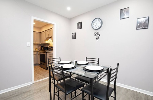 East Orange Casa | Stylish 2BR, Unit 2, Smart Lock, Yard, Laundry