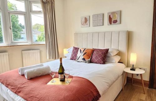 Kidlington Casa | Stylish 3-Bedroom House with big Garden & Parking
