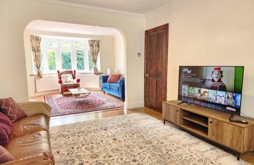 Kidlington Casa | Stylish 3-Bedroom House with big Garden & Parking