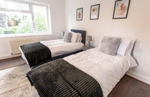Streatham Hill Casa | Stylish 3 Bedroom House close to Streatham Hill station