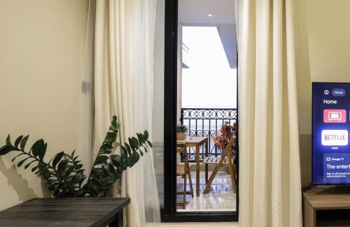 Qurtubah Apartamento | Stylish 3 Bedroom unit w Self Check In, Balcony and Luandary