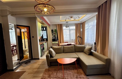Emin Sinan Apartamento | Stylish 3 Room Flat 3 AC, WiFi Walk to Grandbazaar High speed WiFi , AC