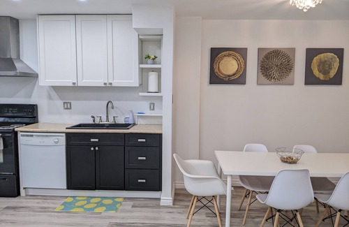 Barrie Casa | STYLISH 3BDR HOUSE BARRIE