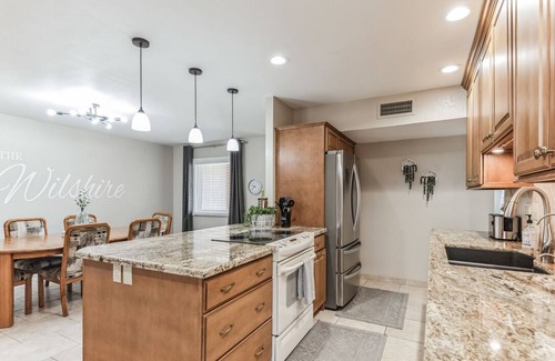 Scottsdale Estates Ten Casa | Stylish 3BR/3BA Retreat w/ Private Spa, 2miles to Old Town