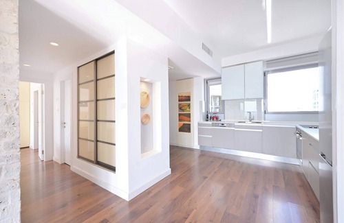Neve Tzedek Apartamento | Stylish 3BR Amazing Sea View W/Parking by HolyGuest