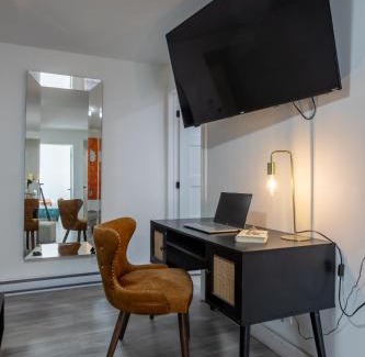 Sainte-Marie Apartamento | Stylish 3BR in Montreal Village