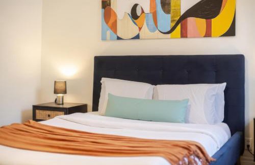 Sainte-Marie Apartamento | Stylish 3BR in Montreal Village