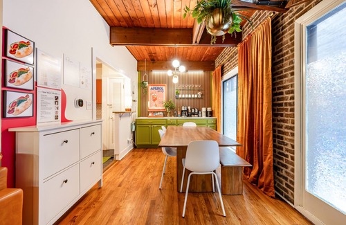 Park West Casa | Stylish 3BR Lincoln Park Townhouse, Rooftop Deck & King Suite