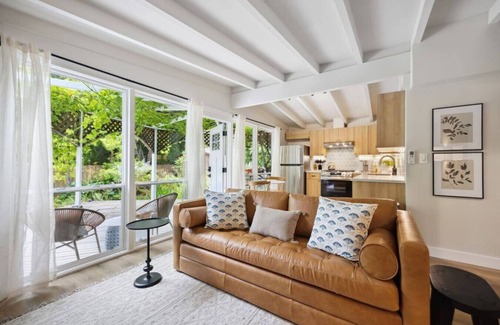 Tamalpais-Homestead Valley Casa | Stylish 3BR Mill Valley Mid-Century Modern Home