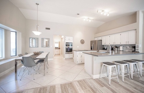 Green Valley North Casa | Stylish 4 Bed, 3 Bath in Henderson/Green Valley!