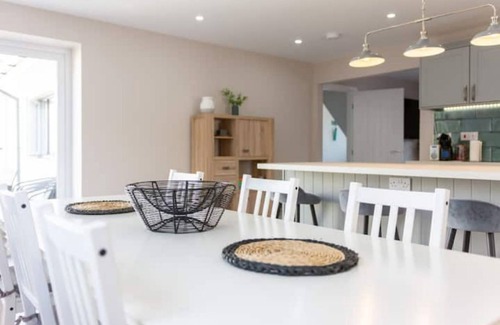 Nottingham Casa | Stylish 4 Bed, newly renovated home in Nottingham