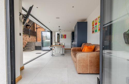 Leamington Spa Apartamento | Stylish 5-Bed Townhouse in Prime Leamington Spa
