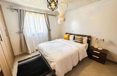 Athi River Casa | Stylish 5BR Bungalow with Private Pool near JKIA – Greenpark, Athi River