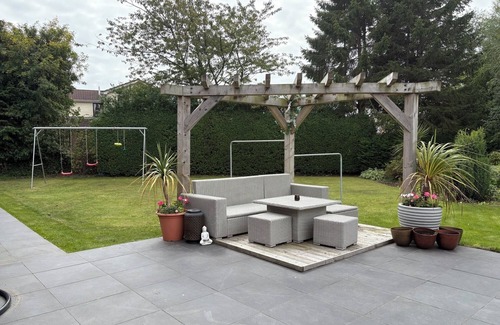 West Rainton Casa | Stylish 6 Bed - Huge Garden, 10 min to Durham City