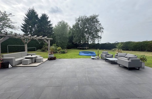 West Rainton Casa | Stylish 6 Bed - Huge Garden, 10 min to Durham City