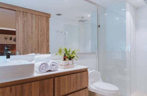 Laureles - Estadio Apartamento | Stylish 665ft Loft. 24/7 Front Desk-Alori 101