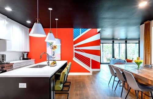 Chestnut Casa | Stylish 6BR Home 7 Minutes from Downtown—Sleeps 12