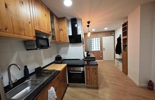 Alcobendas Apartamento | Stylish Alcobendas Studio Seasonal