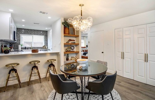 Allen Casa | Stylish Allen Home near Watters Creek Village