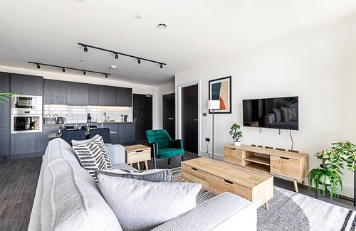 College Park and Old Oak Apartamento | Stylish and Bright West London Gem
