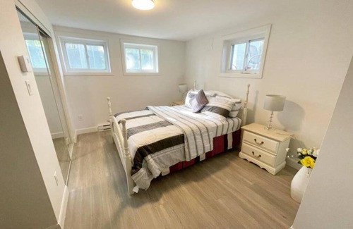 Saint-Hubert Casa | Stylish and luxurious apartment basement unit