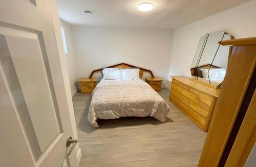 Saint-Hubert Casa | Stylish and luxurious apartment basement unit