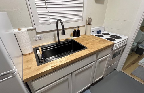 Moncks Corner Apartamento | Stylish and Simplistic 1-Bedroom, 2-bathroom apartment at Locklairs Landing.