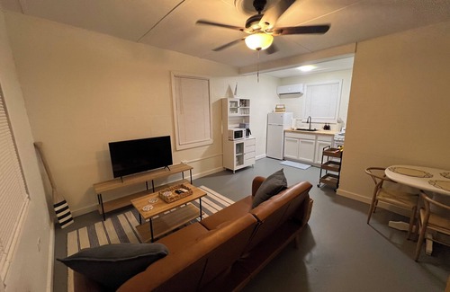 Moncks Corner Apartamento | Stylish and Simplistic 1-Bedroom, 2-bathroom apartment at Locklairs Landing.