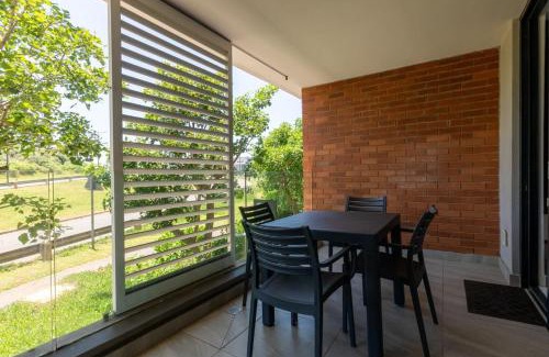 Hillhead Apartamento | Stylish and Slick Sibaya E214 with Inverter