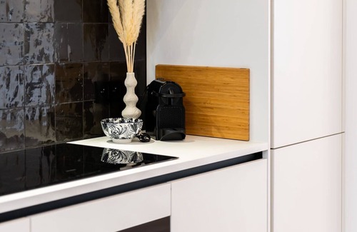 Antwerp Apartamento | Stylish Antwerp Stay for 4 Guests
