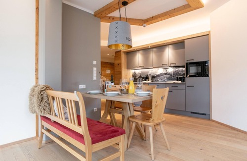 Haus im Ennstal Apartamento | Stylish apartment with a private sauna