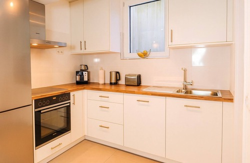 Neuhadern Apartamento | Stylish apartment - 100sqm | terrace | Netflix