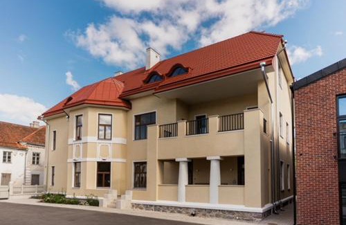 Viljandi Apartamento | Stylish Apartment in Historic Villa Doll, City Center