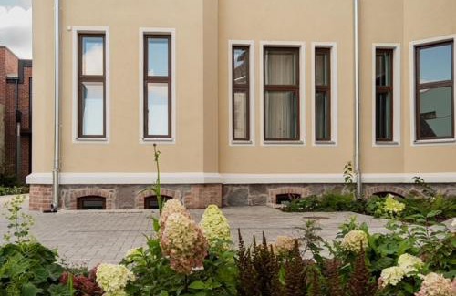 Viljandi Apartamento | Stylish Apartment in Historic Villa Doll, City Center