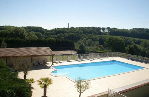 Faverolles Casa | Stylish Apartment Near Beach