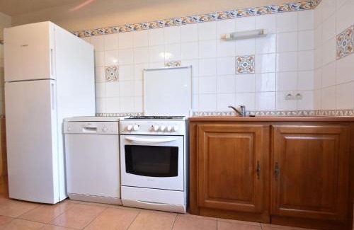 Faverolles Casa | Stylish Apartment Near Beach