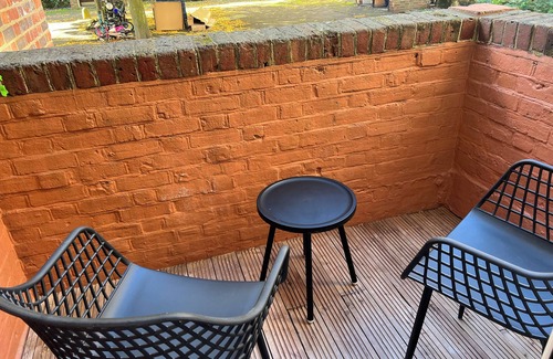 Kidbrooke with Hornfair Apartamento | Stylish apt in a 1938 building w/parking