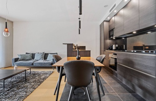Gasperich Apartamento | Stylish Apt in Cloche dOr w balconyID233