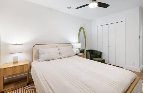 North Austin Civic Association Casa | Stylish Austin Escape 4BR, 2BA, Minutes from Domain, Q2 Stadium