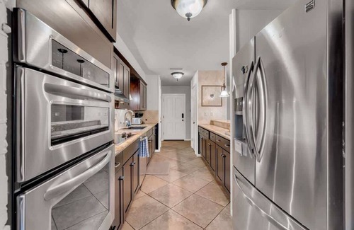 Riverside Casa | Beautiful Austin Retreat | Pool |Large Backyard | Sleeps 10