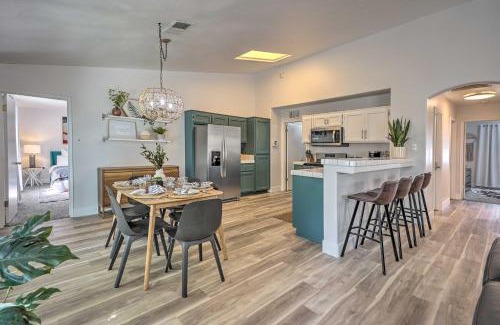 Greenacres Casa | Stylish Bakersfield Getaway with Pool Table!