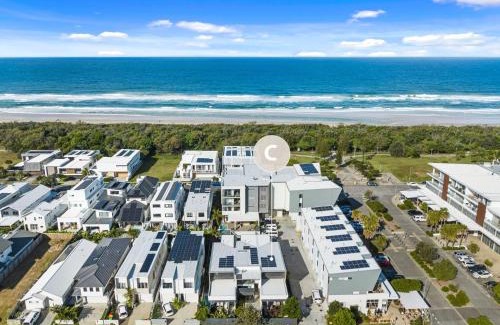 Kingscliff Villa | Stylish Beach Villa